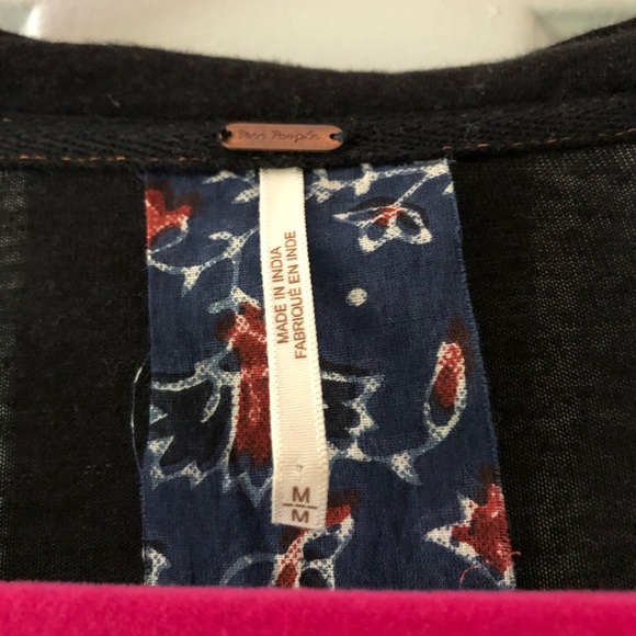 Free people. Elastic bottom, flared sleeves - Picture 5 of 5